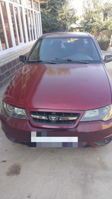 фара на ман: Daewoo Nexia: 2011 г., 1.5 л, Механика, Бензин, Седан