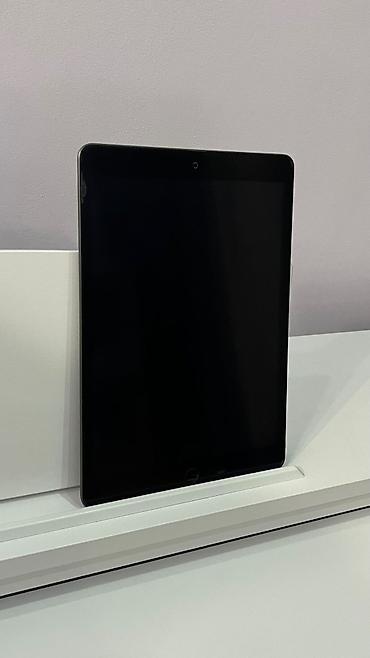 айпад 9 поколения: Планшет, Apple, память 64 ГБ, 10" - 11", Wi-Fi, Б/у, Классический цвет - Серый — 3