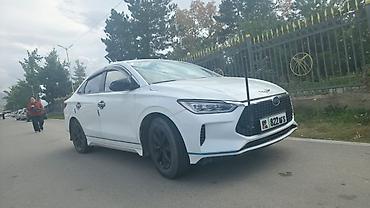 BYD: BYD E3: 2020 г., Автомат, Гибрид, Седан — 1