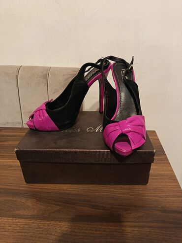 Туфли: Qadın yüksək daban ayaqqabıları - Model: açıq burunlu, slingback