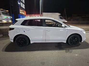 электр авто: BYD E2: 2022 г., Автомат, Электромобиль, Хетчбек — 3