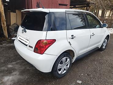 Toyota: Toyota ist: 2002 г., 1.5 л, Автомат, Бензин, Хэтчбэк — 2