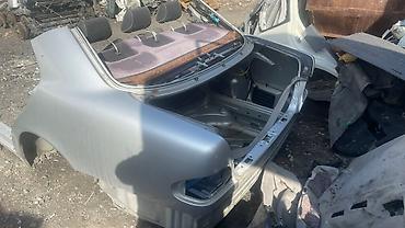 Крылья и комплектующие: Кузовные детали крыша,крыло,рамка радиатора,экран,жопа,задние крылья — 12