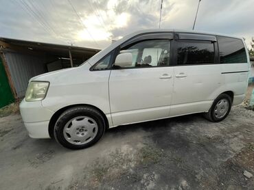 срочно срочно продаю машина: Toyota Noah: 2003 г., 2 л, Автоматтык, Бензин, Вэн/Минивэн