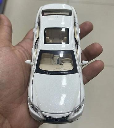 Lexus LS sedan miniatur modeli – kolleksiya və dekor üçün detallı at lalafo.az — 7 Lexus LS sedan miniatur modeli – kolleksiya və dekor üçün detallı — 7