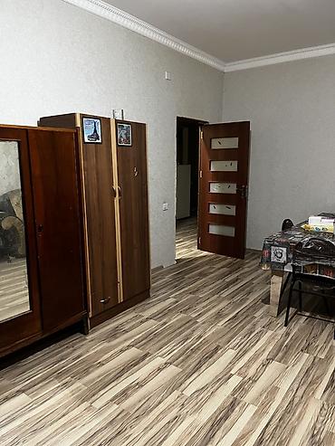 Аренда квартир: Ev tələbə oğlanlara kirayə verilir Ev yerləşir tekstilnidə 2 otaq bir — 5