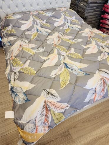 Yorğanlar, adyallar: Laperla qış yorğanları Bir nəfərlik 160*220 25azn İki nəfərlik — 4