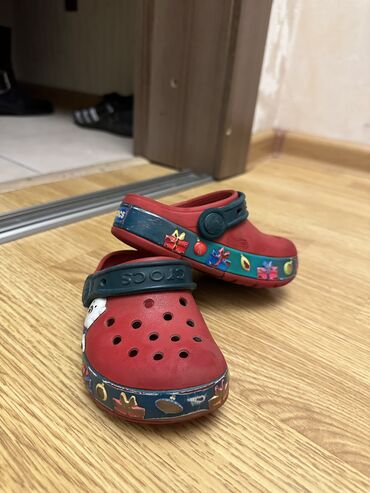 детские босоножки crocs crocband: Продаю оригинал Crocs в отличном состоянии. Размер С 7