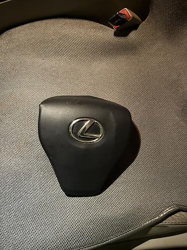 руль lexus: Накладка/крышка центральной части руля Lexus с логотипом. - — 1