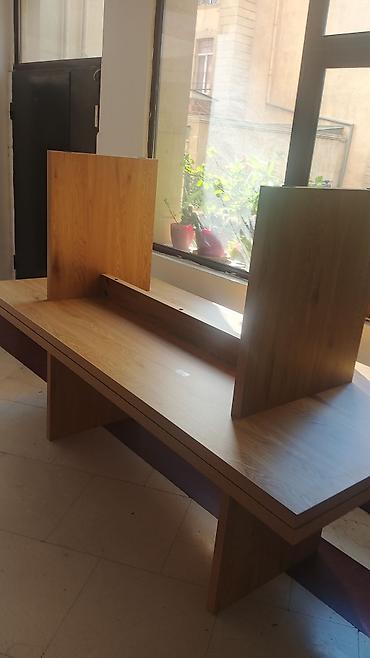 goruş ağacı: JYSK yemək/iş masası – təbii ağac teksturalı, iri ölçülü, minimal — 4