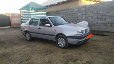 Volkswagen: Volkswagen Vento: 1998 г., 1.8 л, Механика, Бензин, Седан