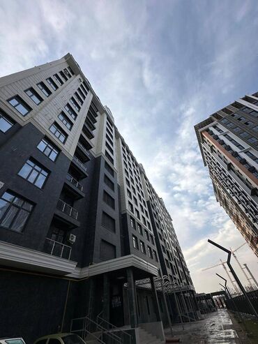 Продажа квартир: 3 комнаты, 106 м², Элитка, 7 этаж, ПСО (под самоотделку)