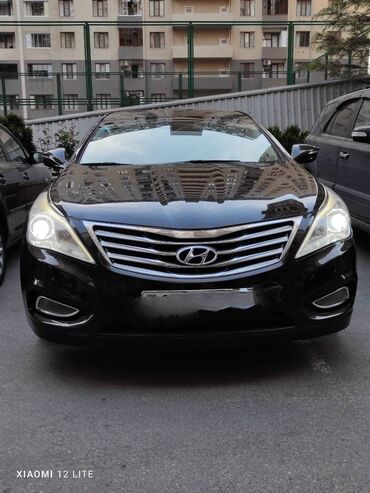 hunday satafe: Hyundai Grandeur: 2.4 l | 2012 il Sedan