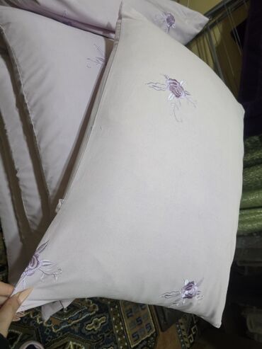 Döşəklər: Böyüklər üçün Yeni Döşək, Ünvandan götürmə — 17