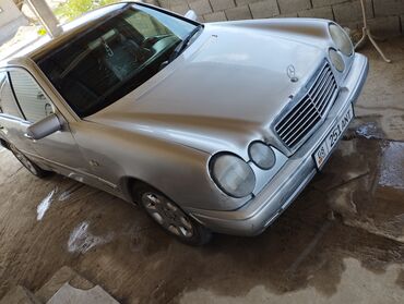 авто сивик: Mercedes-Benz : 1998 г., 2.4 л, Механика, Бензин, Седан