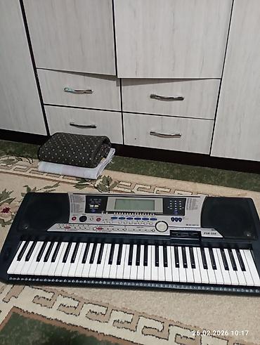 Синтезаторы: Синтезатор Yamaha PSR-550 не работает - Полноразмерная клавиатура 61 — 1