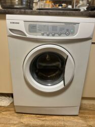 Paltaryuyan maşınlar: Samsung paltaryuyan satılır 100 manata.Əlaqə 0503628018 — 4