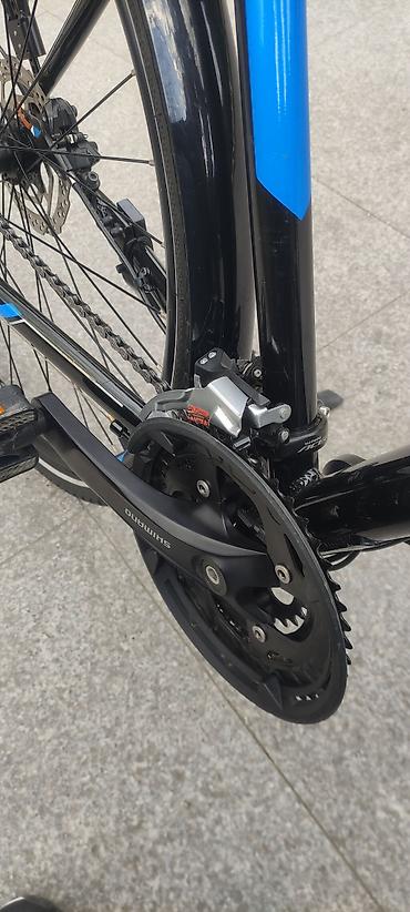 Şəhər velosipedləri: Çərçivə ölçüsü: 18 Wheel size 700C Çərçivə: Aluminum Maşa (vilka): SR — 5