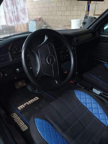 dovsan qefesi satilir: Mercedes-Benz 190: 2 l | 1992 il Sedan