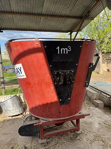 ÖZADAY elektrikli yem və ot qarışdırıcısı – 1 m³ - Həcm: 1 m³ (korpus — 3