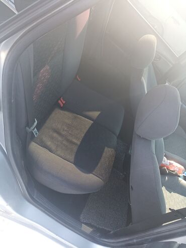 Ford: Ford Focus: 2004 г., 1.6 л, Механика, Бензин, Универсал — 5