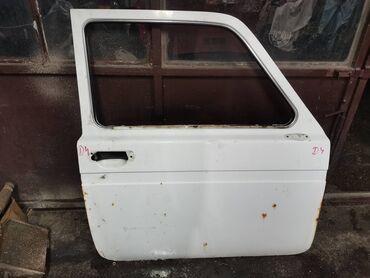 Auto delovi: Dodatni opis Vrata desna Lada 21213,21214 Niva br.4. U beloj boji — 1