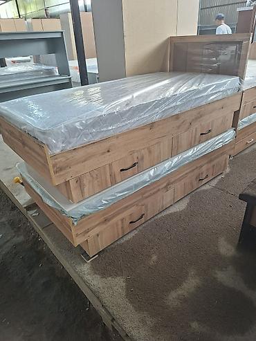 bunk bed: Односпальная кровать, Новый, С матрасом, длина - 200 см — 10