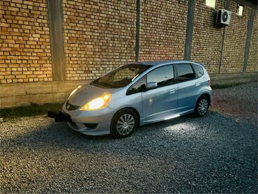 продажа хонда фит: Honda Fit: 2010 г., 1.5 л, Автомат, Бензин