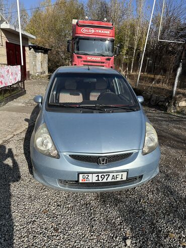 Honda: Honda Jazz: 2008 г., 1.3 л, Механика, Бензин, Хэтчбэк