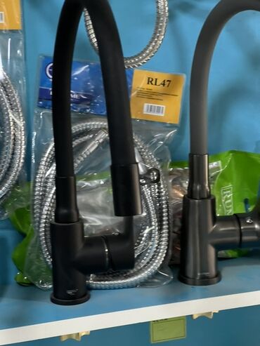 краник для кухни: Смеситель для кухни с высоким гибким изливом. - Тип: однорычажный