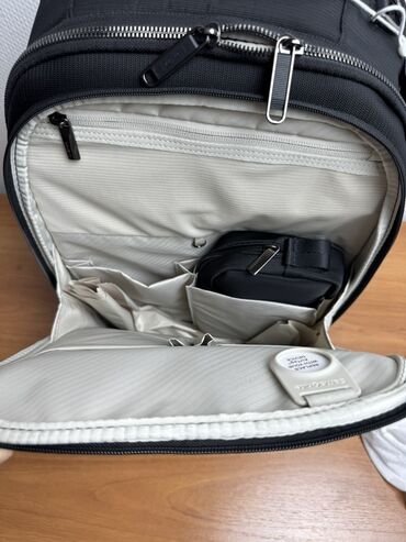 Rukzaklar: Samsonite silhouette classic. 
Вместительный рюкзак на все случаи — 7