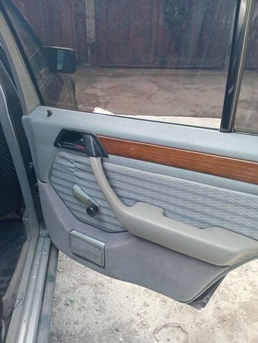 Mercedes-Benz: Mercedes-Benz W124: 1990 г., 2.3 л, Автомат, Бензин, Седан — 7