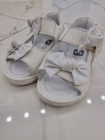 обувь белая: Tiflani, размер 22
Анатомическая обувь
Оригинал
Абсолютно новые!