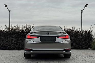 Lexus: Lexus ES: 2019 г., 2.5 л, Гибрид — 5