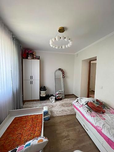 Продажа коттеджей и домов: 4 комнаты, 82 м², 6 соток, Бишкек, Учкун с. Агентство недвижимости — 4
