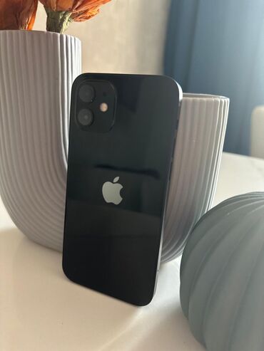 Apple iPhone: IPhone 12, 128 GB, Qara, Simsiz şarj, Face ID, Sənədlərlə