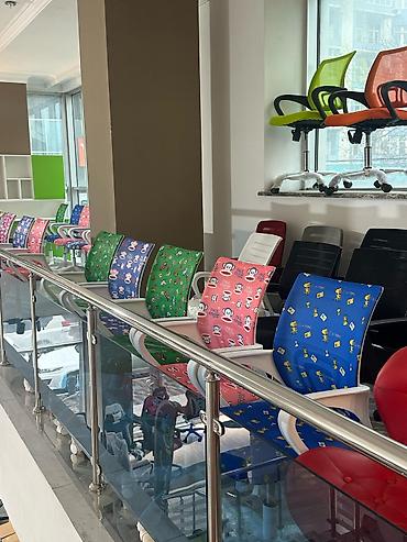 dolab ofis: Yeni, Təkərli, Qolları tənzimlənir, Dəri — 10