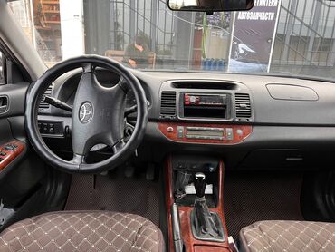 Toyota: Toyota Camry: 2004 г., 2.4 л, Механика, Бензин, Седан