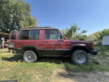 раздатка на нива: Isuzu Trooper: 1986 г., 2.3 л, Механика, Бензин, Жол тандабас