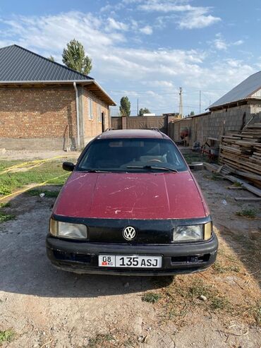 обмен дом на авто: Volkswagen Passat: 1992 г., 2 л, Механика, Бензин, Универсал