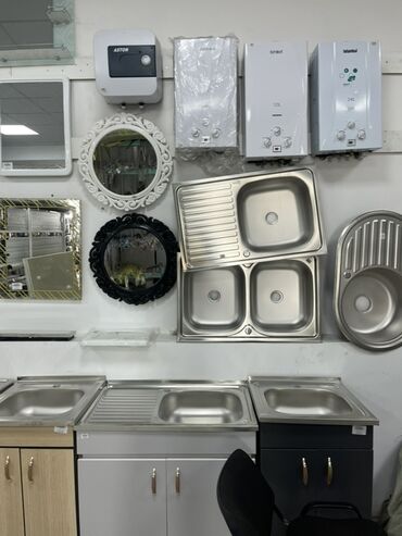 Divar içi gizli baçoklar: Mətbəxiniz və ya vanna otağınız üçün müxtəlif çeşidlərdə lavabolar və