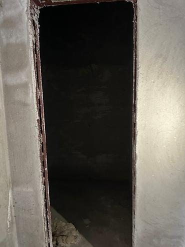 Продажа офисов: Продажа офисов 248 м², Без ремонта, Без мебели, Многоэтажное здание, 1 этаж — 9