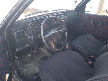 Volkswagen: Volkswagen Golf: 1990 г., 1.8 л, Бензин, Хэтчбэк — 6