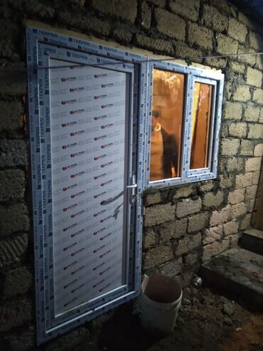 Pəncərələr: PVC qapı və pəncərə sistemləri - Material: PVC profil (üzərində