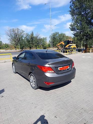 spark 2016: Hyundai Solaris: 2016 г., 1.6 л, Автомат, Бензин, Седан — 2