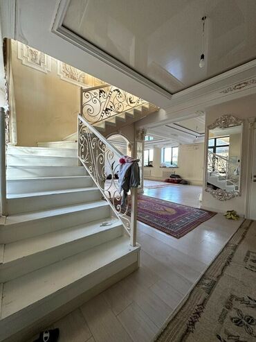 Продажа домов: Дом, 285 м², 4 комнаты, Агентство недвижимости — 26