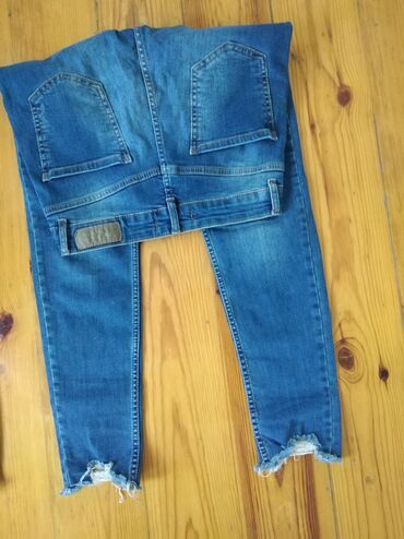 Qadın şalvarları: 38 razmer walvarlarlar. Biri 5manat — 23