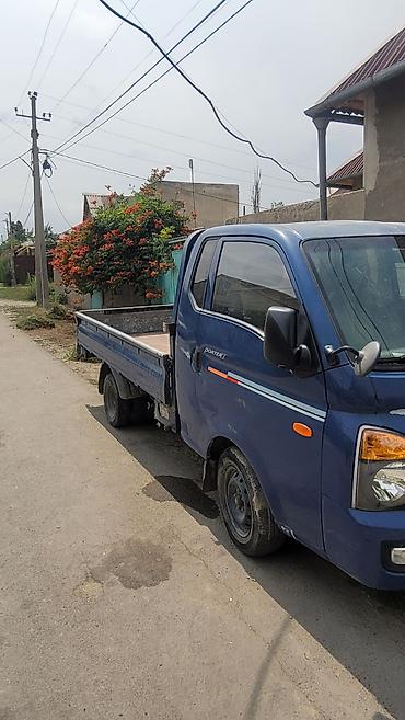 бампер w211: Hyundai Porter II, синий бортовой малотоннажник. Свежепригнанный с Юж — 5