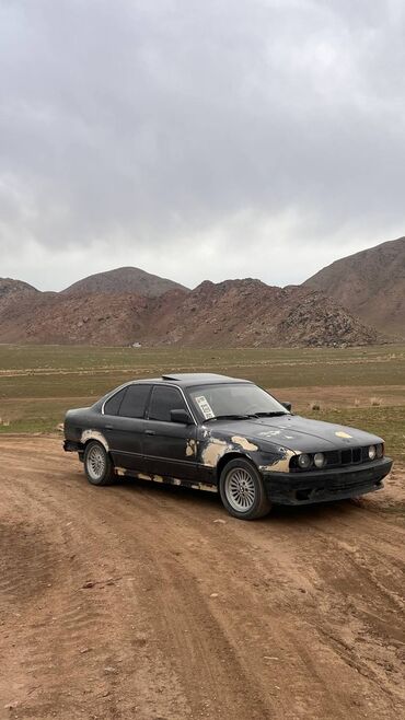 авто учет россия: BMW 5 series: 1995 г., 2.5 л, Механика, Бензин, Седан