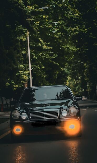 yeşqa mersedes: Mercedes-Benz E 230: 2.3 l | 1997 il Sedan